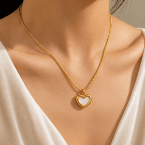 Collar Mini Corazón Blanco